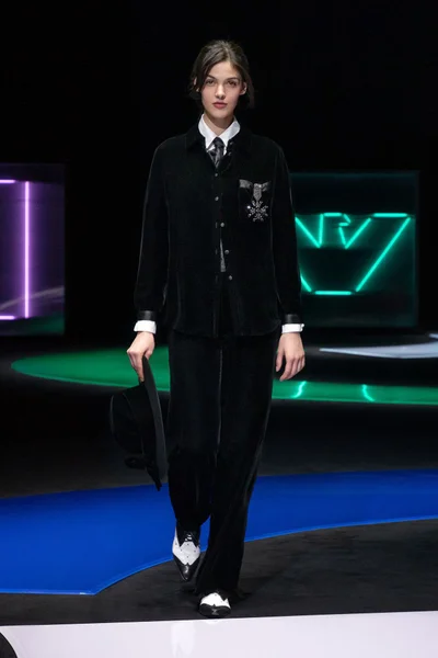 Look 84